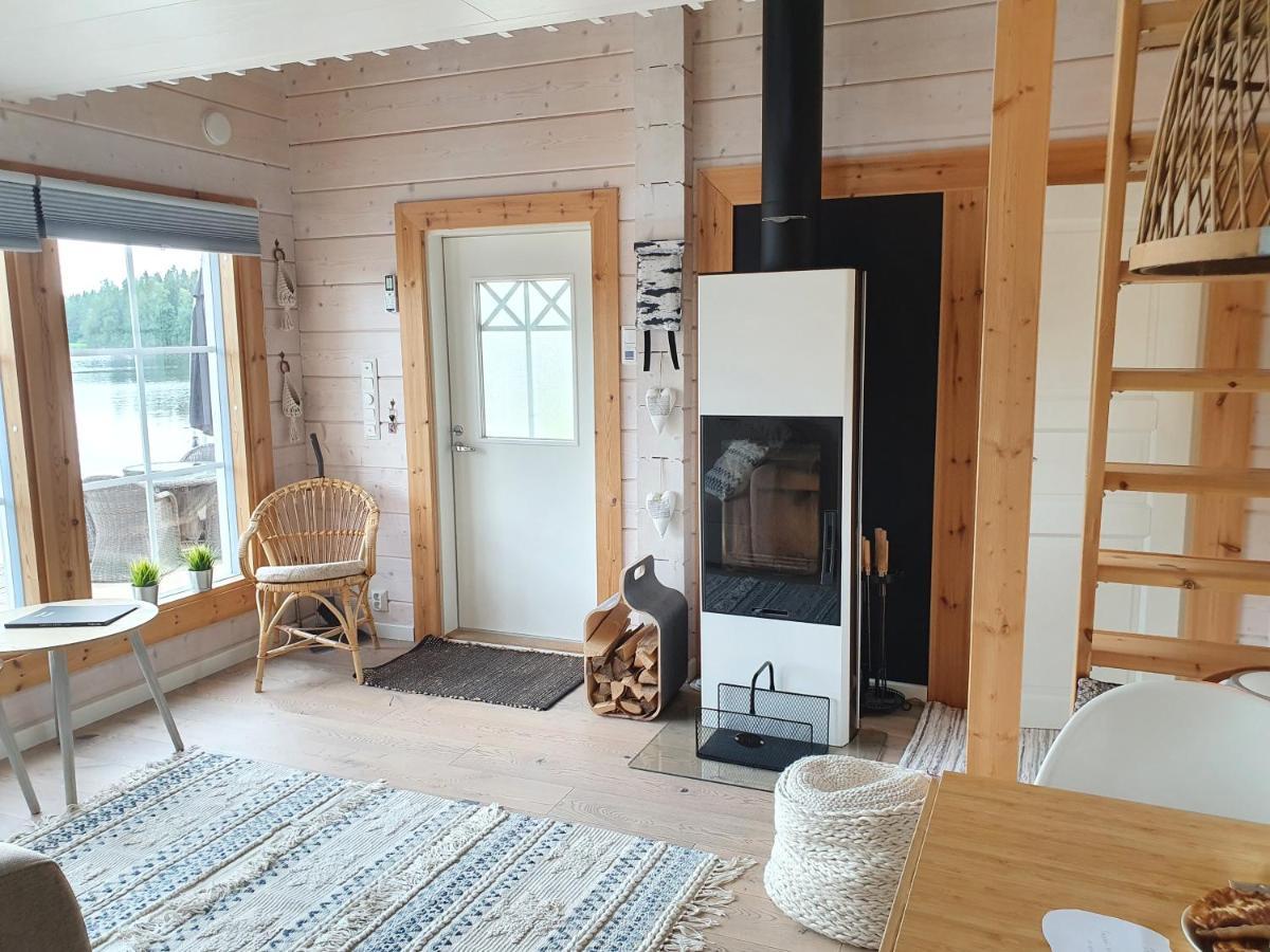 Stunning Log Cabin 45M2 On The Shore Of Kallavesi. Kuopio Exteriör bild