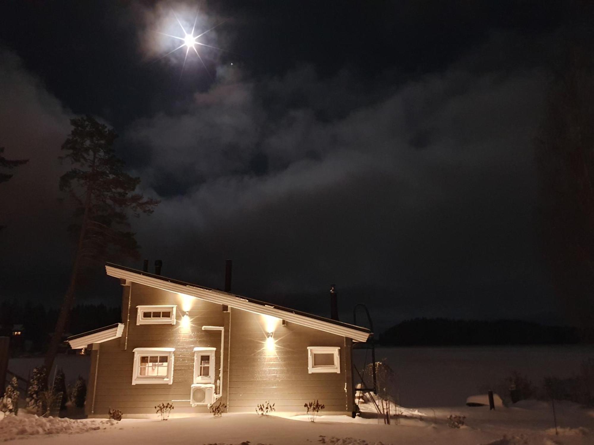 Stunning Log Cabin 45M2 On The Shore Of Kallavesi. Kuopio Exteriör bild