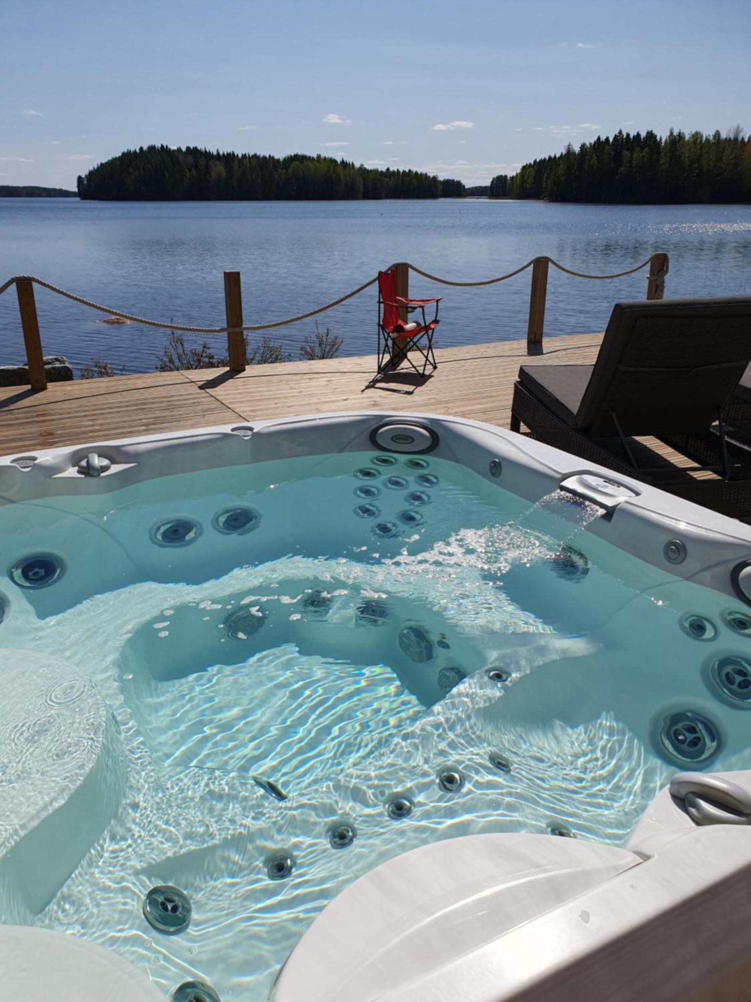Stunning Log Cabin 45M2 On The Shore Of Kallavesi. Kuopio Exteriör bild