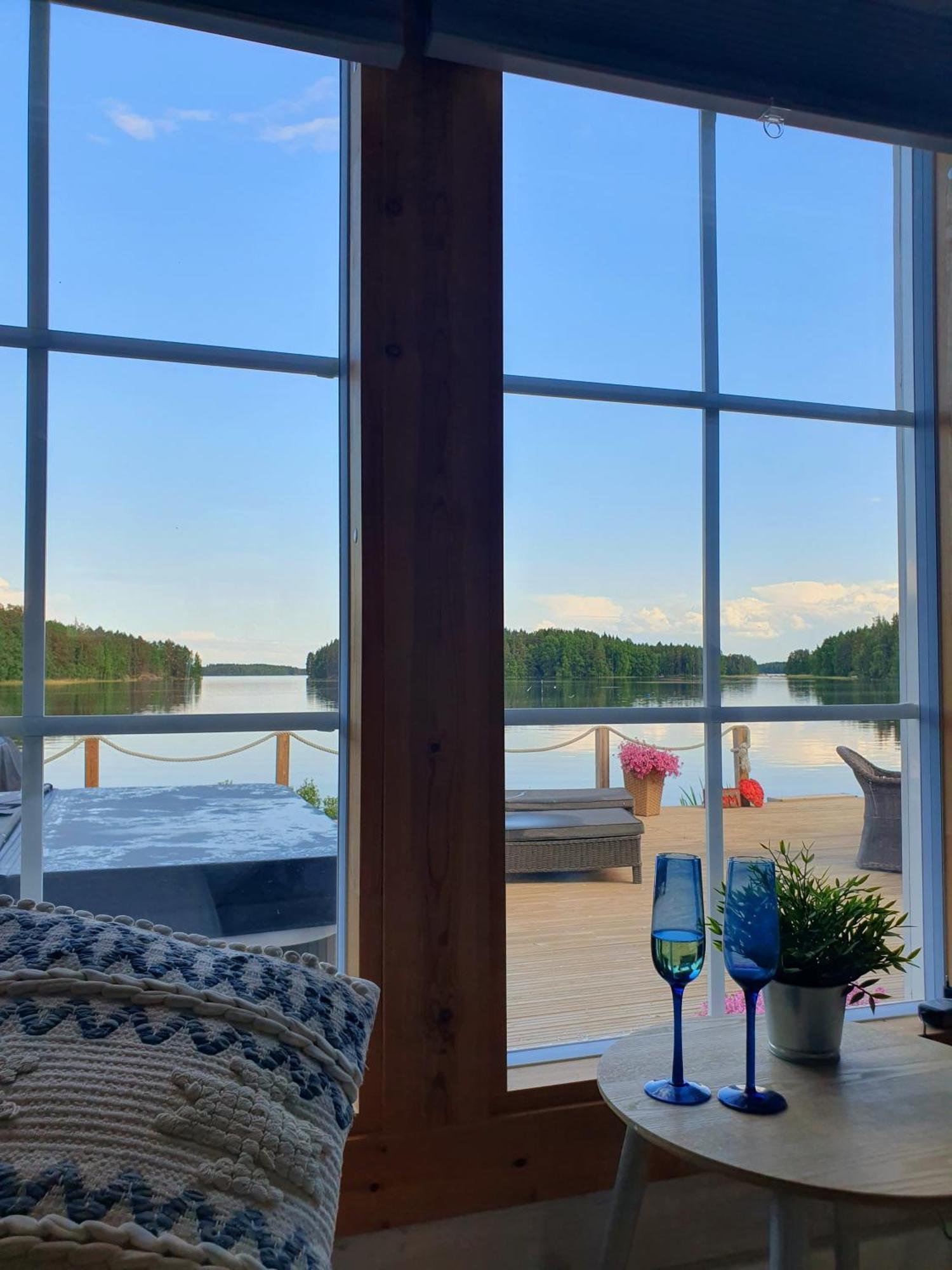 Stunning Log Cabin 45M2 On The Shore Of Kallavesi. Kuopio Exteriör bild